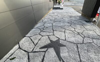 北上貸店舗正面入り口ローラーストーン